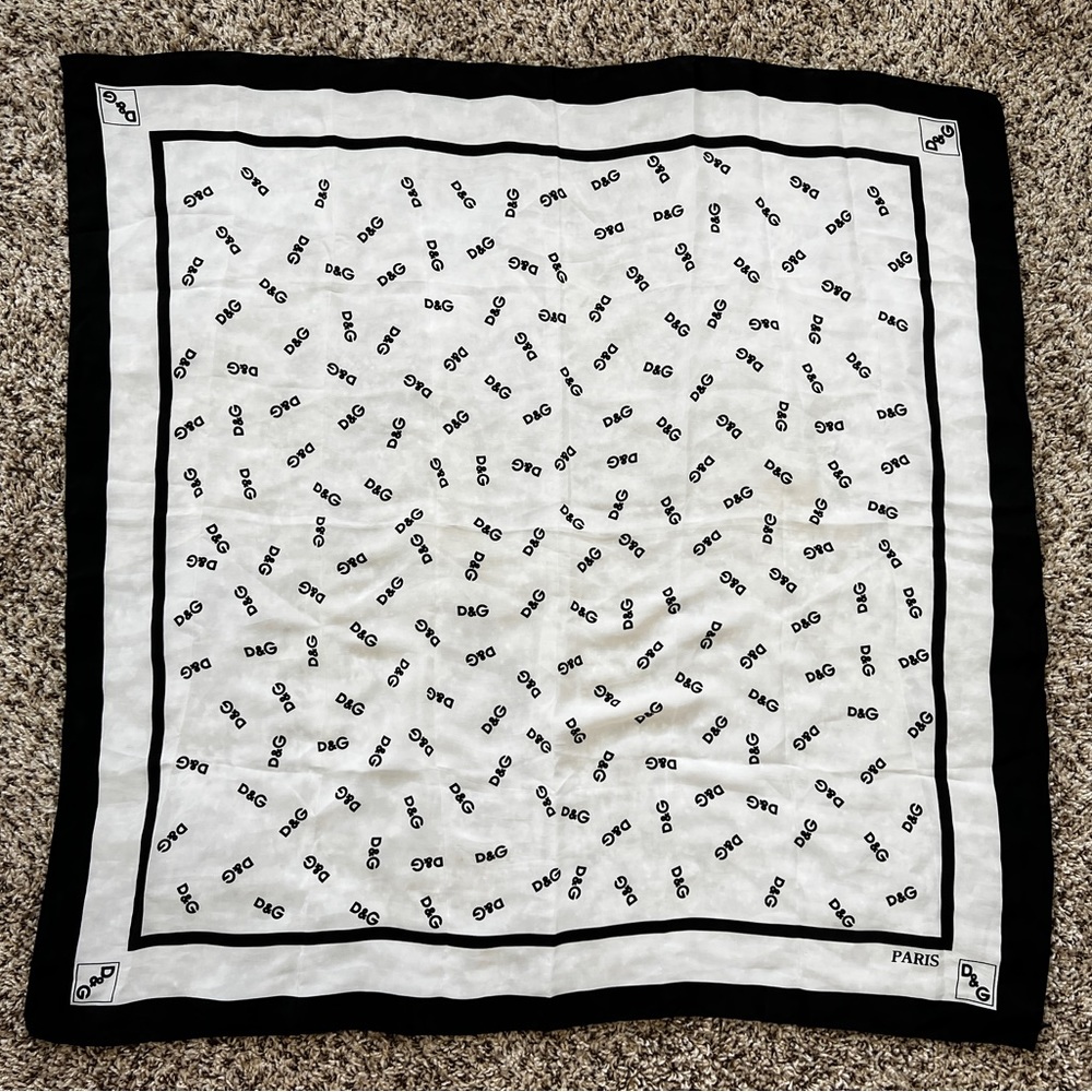 Dolce & Gabbana Signature Logo Monogram White Black Silk Hair Neck Handbag Scarf